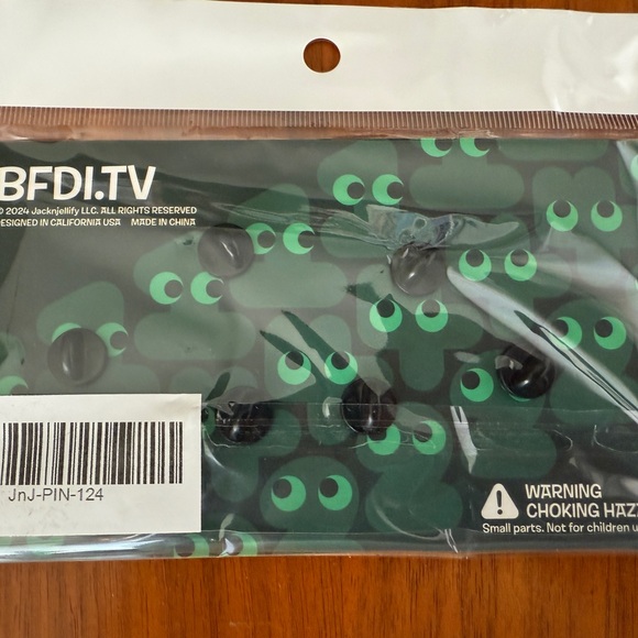 Jacknjellify Character Pin Set (NWT) - Picture 2 of 3